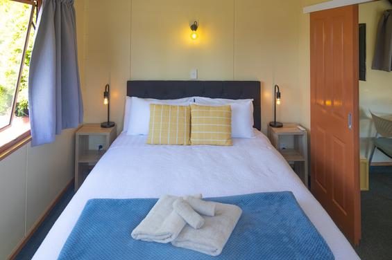 Motel Top 14 bed